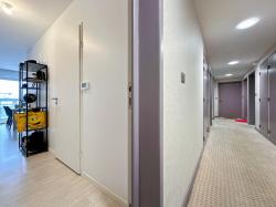  BREST : au dernier étage, beau studio 32,5m² avec balcon et parking privatif dans une résidence récente